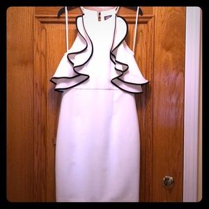 Vince Camuto White & Black Ruffle Dress / SZ 6